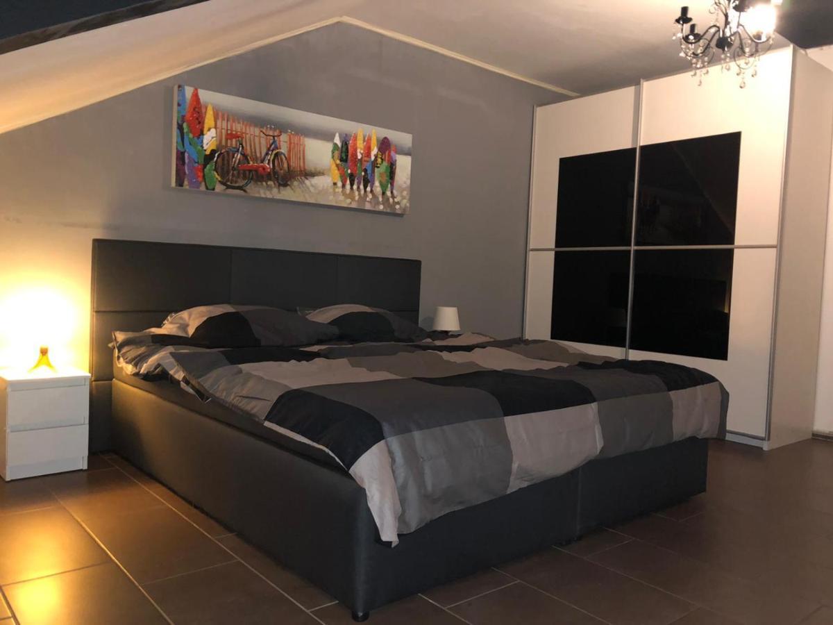 Sky Night Loft Apartment Düren - Eifel Exterior foto